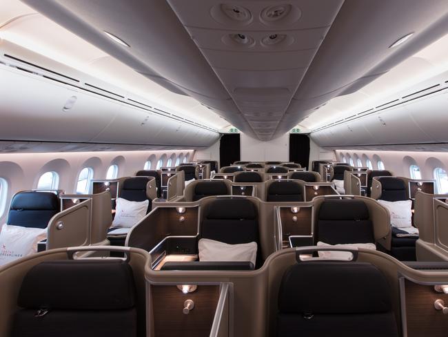 Qantas new Dreamliner: Plane name and features unveiled at Boeing ...