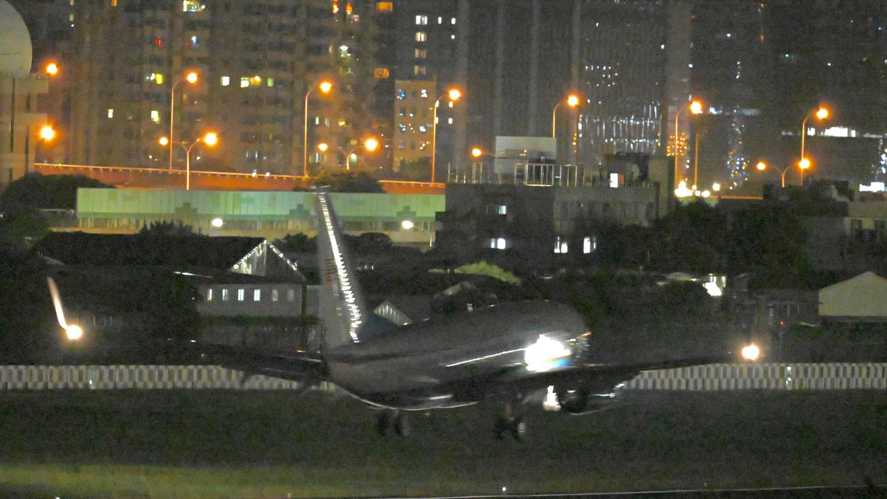 A US military aircraft with US House Speaker Nancy Pelosi on board lands at Sungshan Airport in Taipei on August 2, 2022. Picture: Sam Yeh/AFP