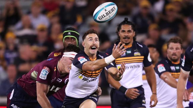 Nic White of the Brumbies juggles the ball during the round five Super Rugby Pacific match earlier this year. Picture: Matt King/Getty Images