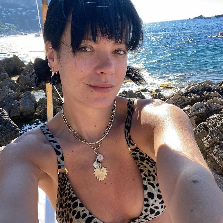 ”The only downside to travelling alone is the photo opportunities are limited,” she caption this photo. Picture: lilyallen/Instagram