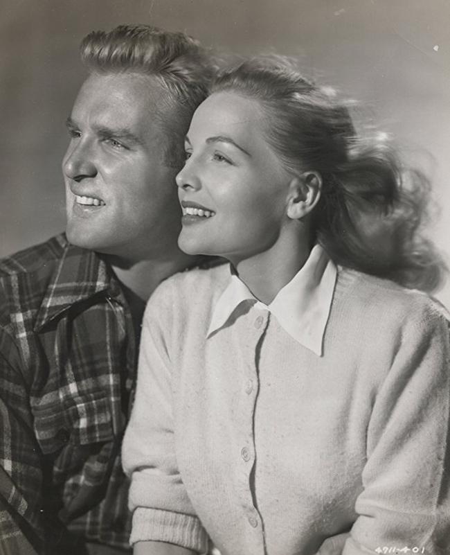 Elyse Knox and Joe Kirkwood Jr in the 1947 film The Knockout.