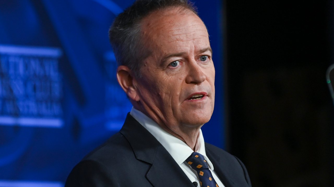 Bill Shorten defends govt on energy policies as power bills continue to ...