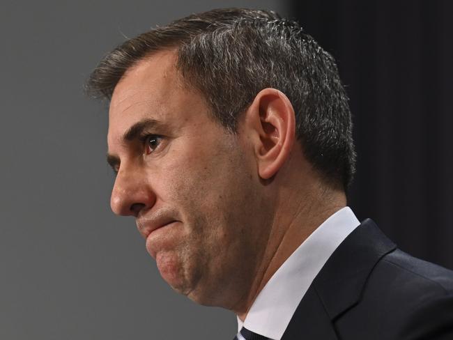 Treasurer Jim Chalmers is blaming the Reserve Bank and their management of interest rates for the almost non-existent economic growth rate and declining productivity. Picture: Martin Ollman