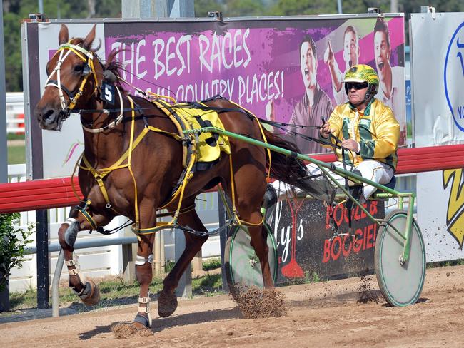 Graham targets Warwick harness with strong team engaged