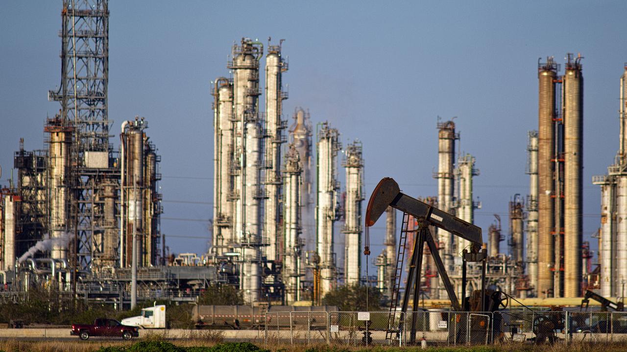 Woodside, Santos brace for sharp oil price drop