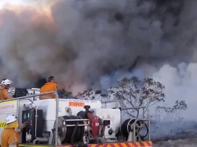 A southeast WA bushfire is risking homes and lives. Picture: DFES