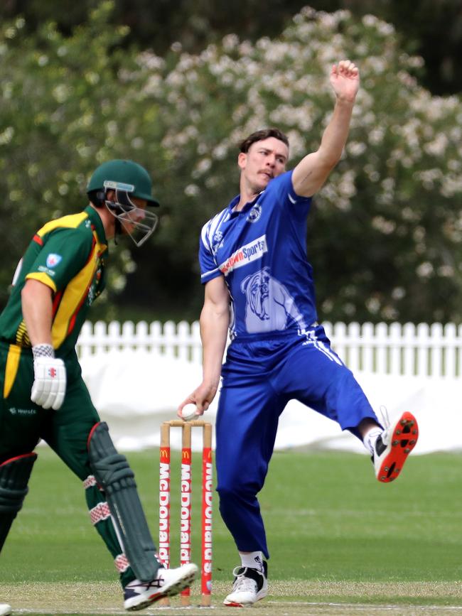 Marshall dismissed three of the Ghosts top four batsman. Picture: Jeremy Ng