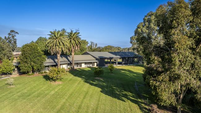 The Ulupna Island Station has a renovated three-bedroom residence surrounded by established gardens, as well as an adjoining undercover entertaining area.
