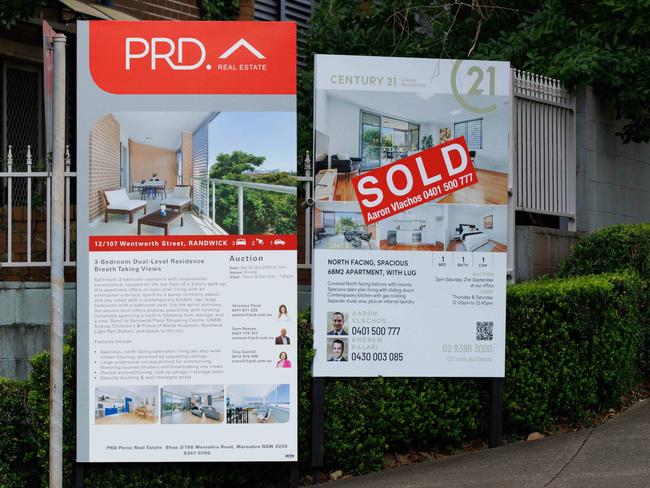 SYDNEY, AUSTRALIA - NewsWire Photos, October 08 2024. GENERIC. Realestate, housing, property, signage. Sold sign outside apartment building in Randwick. Picture: NewsWire / Max Mason-Hubers