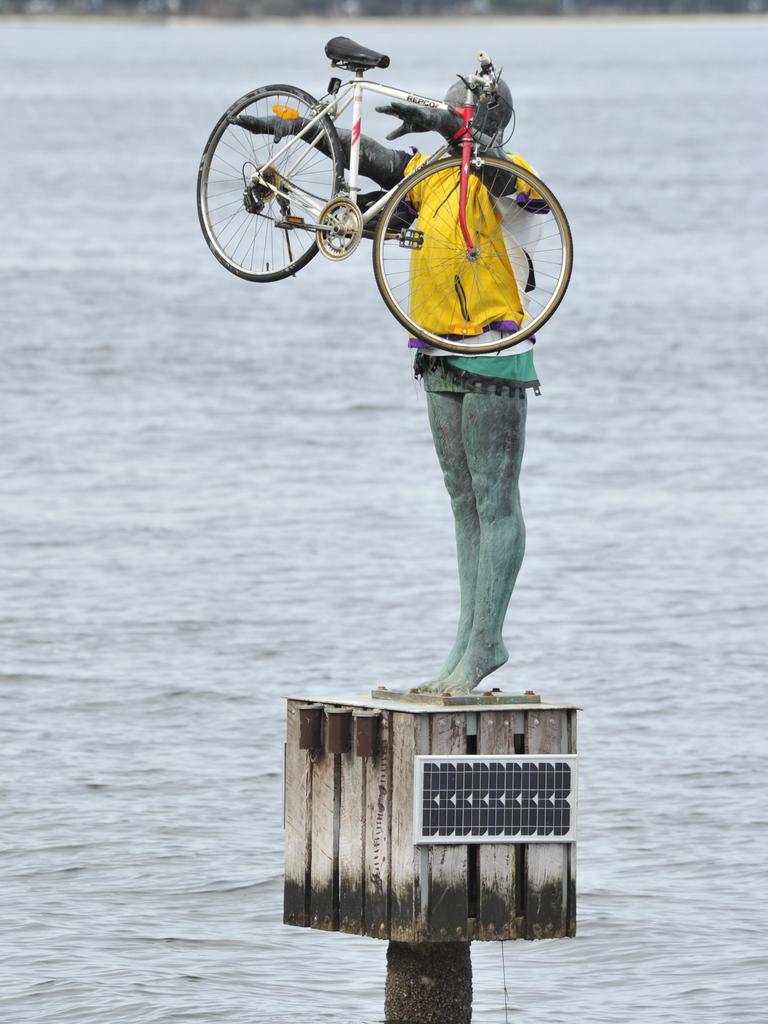 A bike placed on Eliza as a tribute to Cadel Evans. Picture: Kerris Berrington