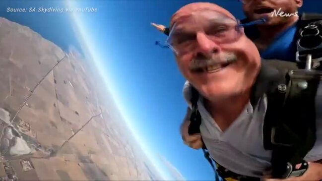 'Mick's' SA Skydiving experience. Video- SA Skydiving