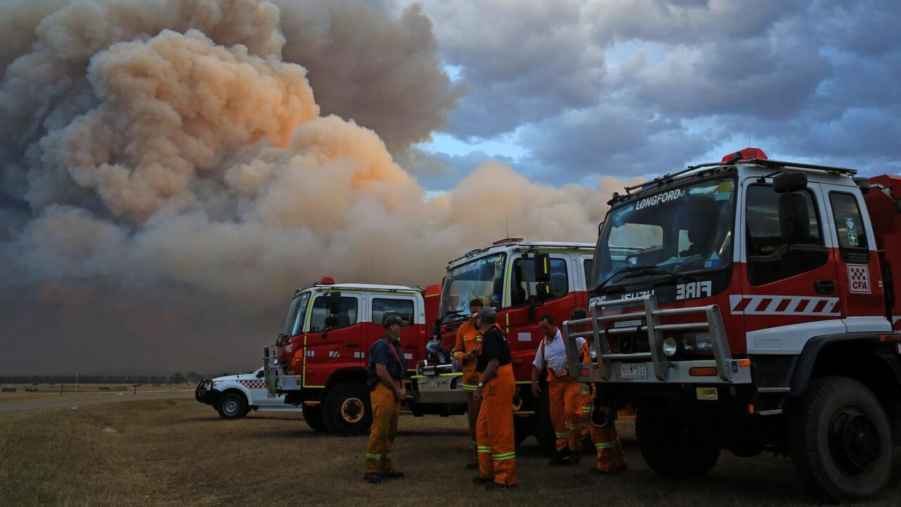 Emergency Warning Re-issued For Abbeyard Bushfire In Victoria’s Alpine ...