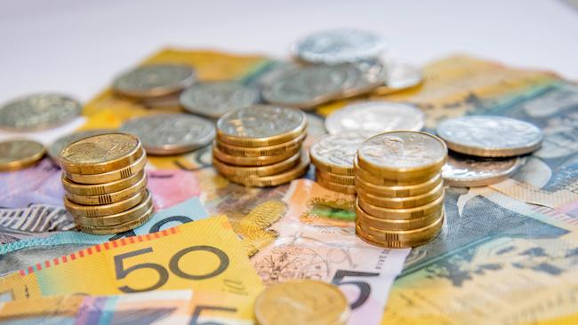 The Aussie dollar falls off the back of strong US trading data: Picture, money cash generic