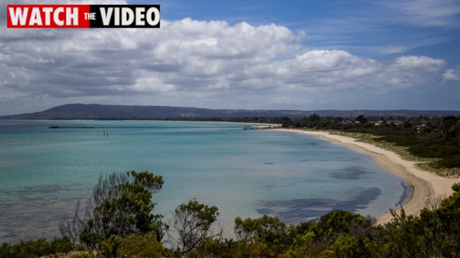 Missing paddle board teens found near Queenscliff