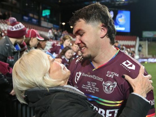 NRL 2022 RD20 Manly-Warringah Sea Eagles v Sydney Roosters - Zac Fulton, Anne Fulton, family. Picture: NRL Photos