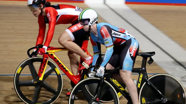 CYCLING - Australian Cycling Grand Prix at the Adelaide Super-Drome. Anna Meares takes off in the Women's Round 2 Keirin Heat. Photo Sarah Reed.