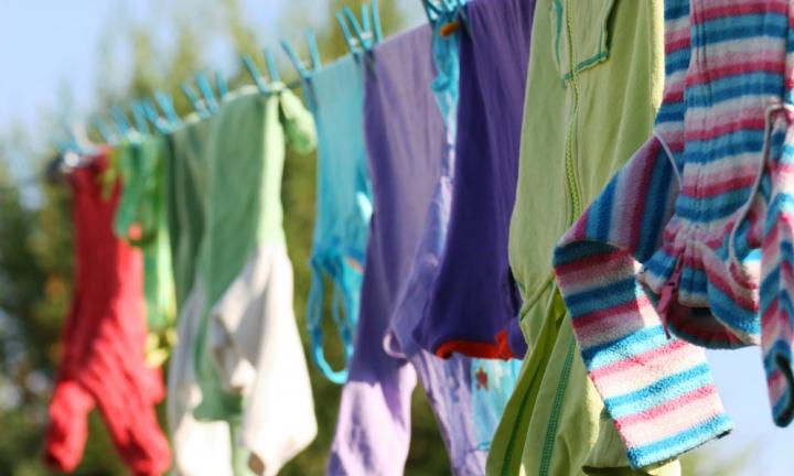 How to dry clothes properly in winter or when it's raining