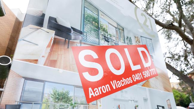 SYDNEY, AUSTRALIA - NewsWire Photos, October 08 2024. GENERIC. Realestate, housing, property, signage. Sold sign outside apartment building in Randwick. Picture: NewsWire / Max Mason-Hubers