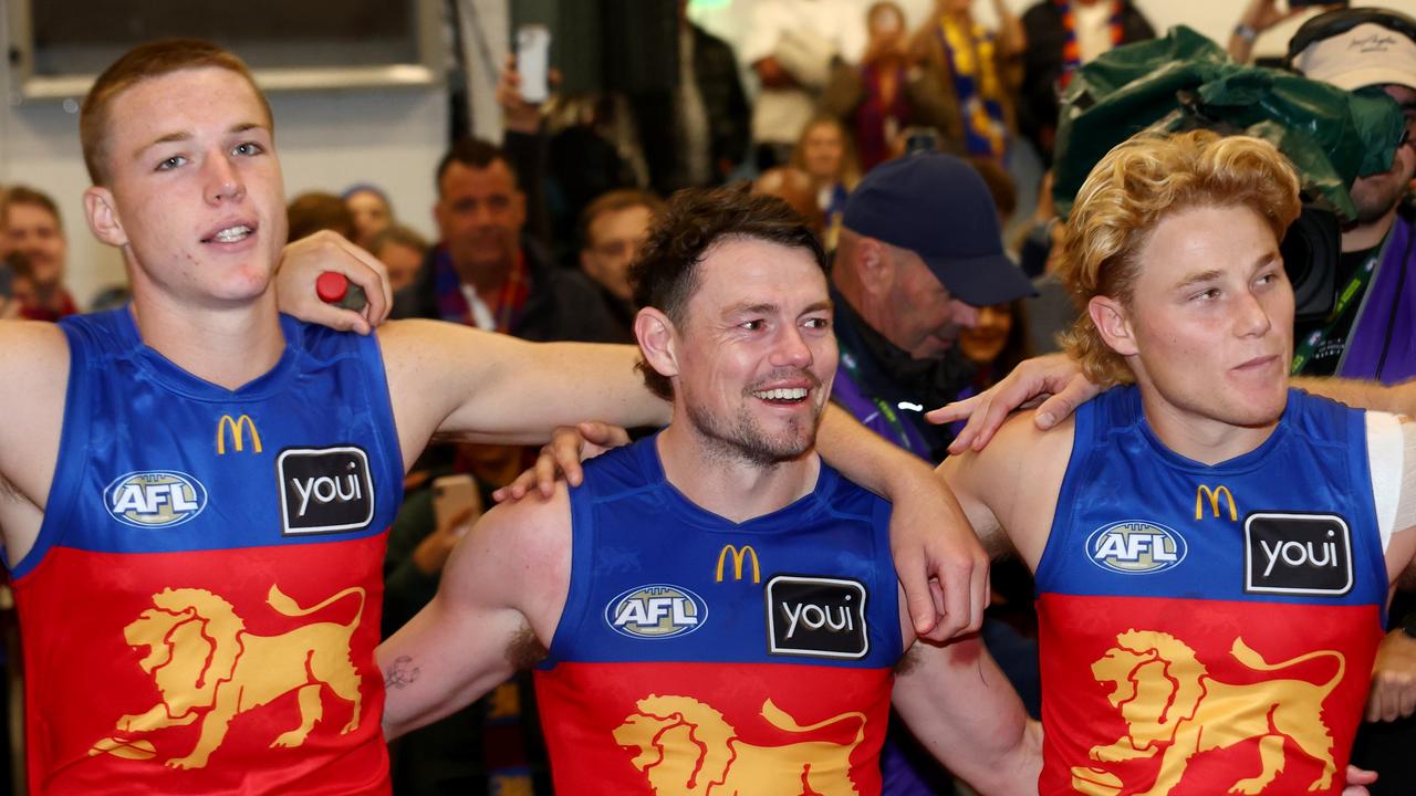 Logan Morris (left), Lachie Neale and Levi Ashcroft. Photo by Josh Chadwick/AFL Photos/via Getty Images)