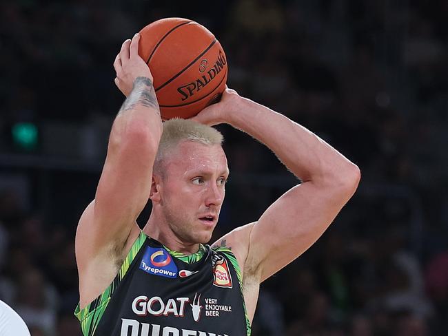 MELBOURNE, AUSTRALIA - FEBRUARY 17: Mitchell Creek of the Phoenix looks to pass the ball during the round 20 NBL match between South East Melbourne Phoenix and Sydney Kings at John Cain Arena, on February 17, 2024, in Melbourne, Australia. (Photo by Daniel Pockett/Getty Images)