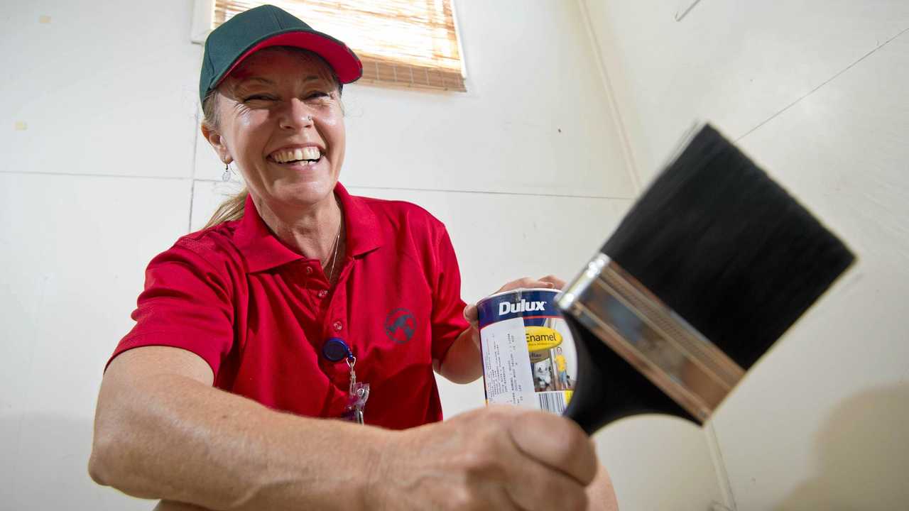 NEW LOOK: Gladstone Bunnings Warehouse worker Jewel Ienna started painting a room at the Women's Health centre yesterday, and hopes to be finished by today. Photo Paul Braven / The Observer. Picture: Paul Braven GLA060416PAINT