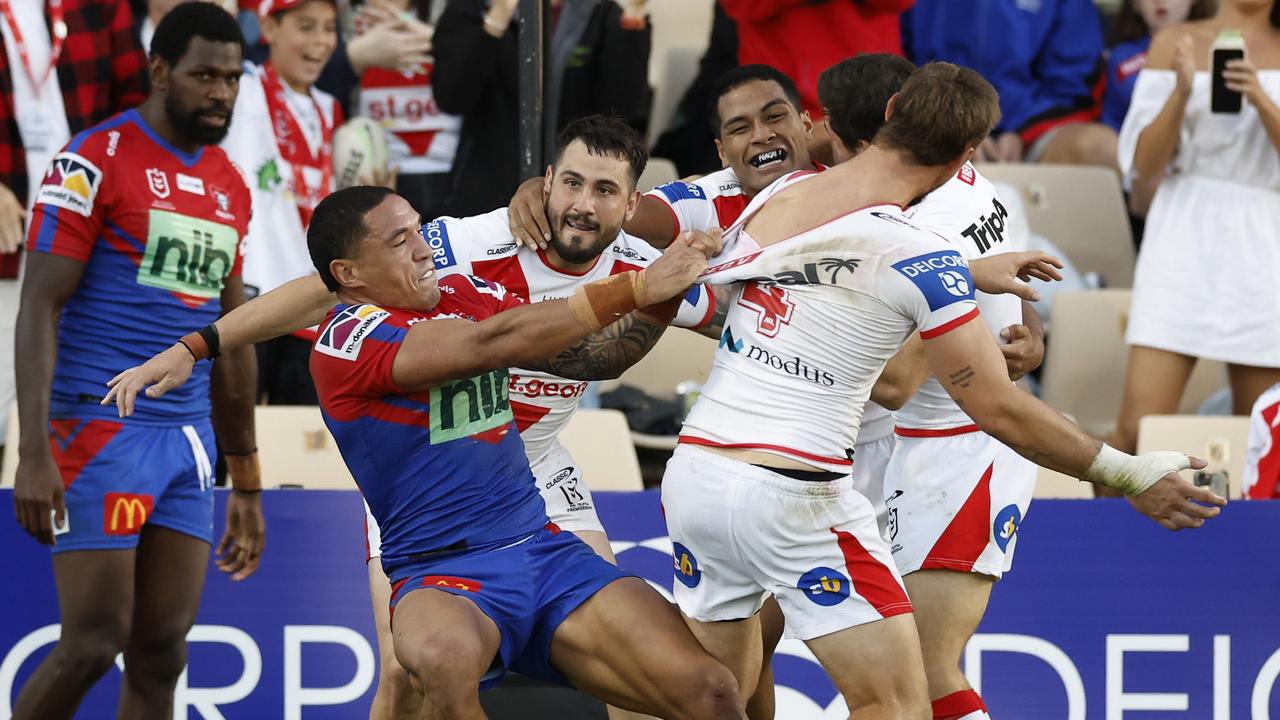Frizell pulled Lomax to the ground. Picture: Mark Evans/Getty Images