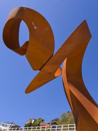 Sculpture by the Sea 2016: Get out and see them this weekend | Daily ...