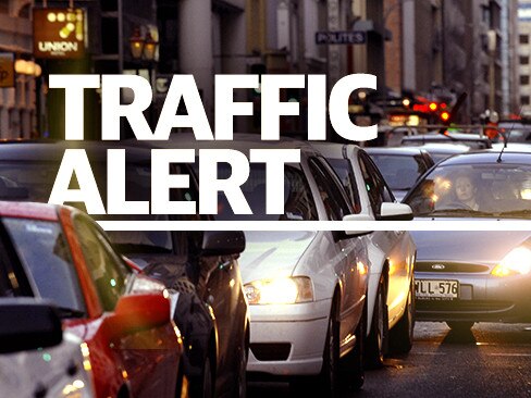 BREAKING NEWS CARDS FOR WEB AND SOCIAL. TRAFFIC ALERT