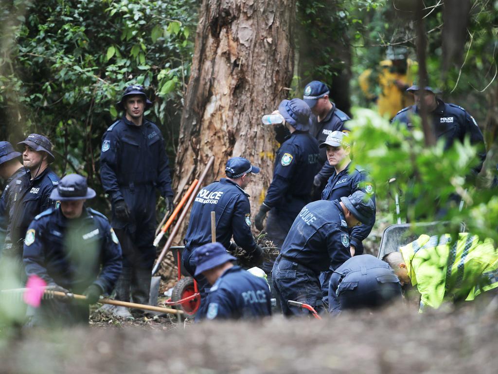 The search for William Tyrrell on the corner of Cobb &amp; Co Road and Batar Creek Road at Kendall. Picture: NCA NewsWire / Peter Lorimer.