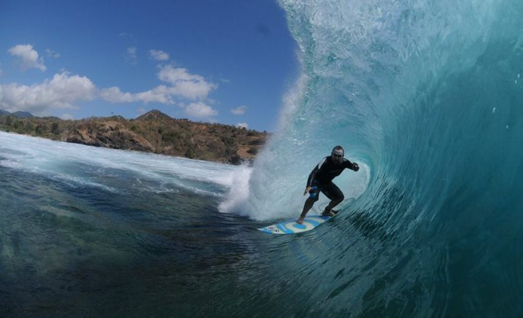 West Sumbawa Super Suck Surf Camp - International Surf Properties