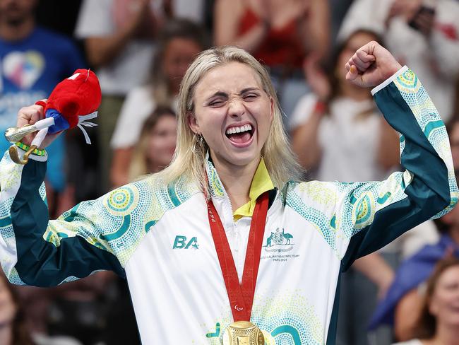 Alexa Leary celebrates after winning gold in the women's 100m freestyle S9. Picture: Getty Images