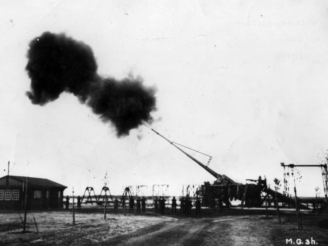 Lethal lady ... Big Bertha, the Howitzer L/14, made by German industrialist Gustav Krupp. With a range of 122km, it bombarded Paris for 20 months during 1917. Picture: Hulton Archive/Getty Images