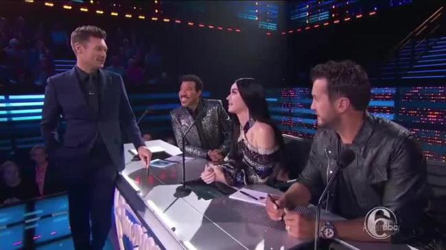 Ryan Seacrest flirting with Katy Perry on live TV