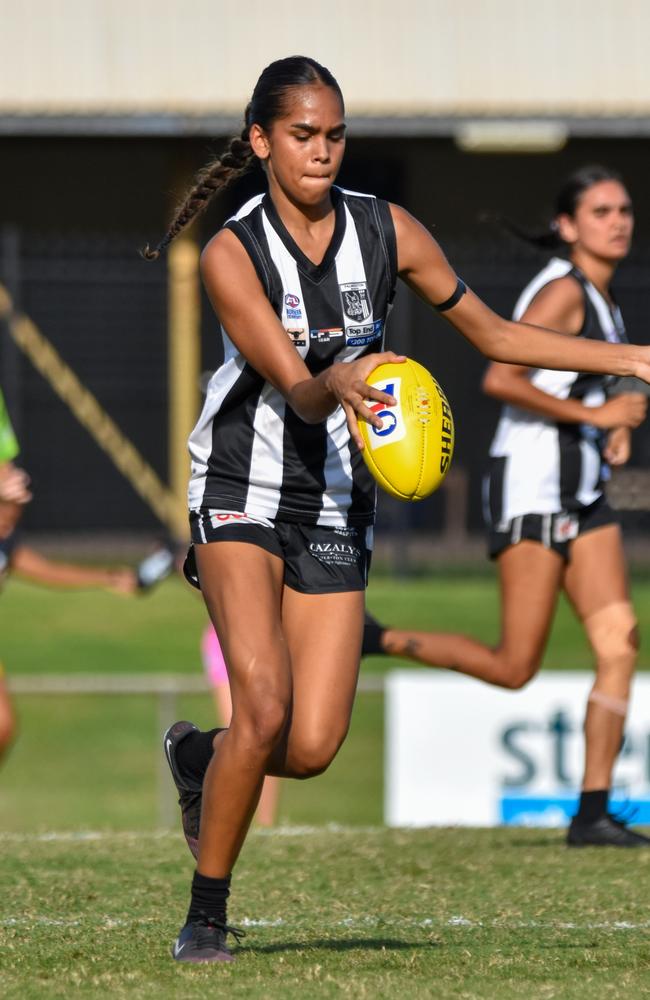 Palmerston Magpies have one of the best young talents in Tatyana Perry. Picture: Tymunna Clements / AFLNT Media.