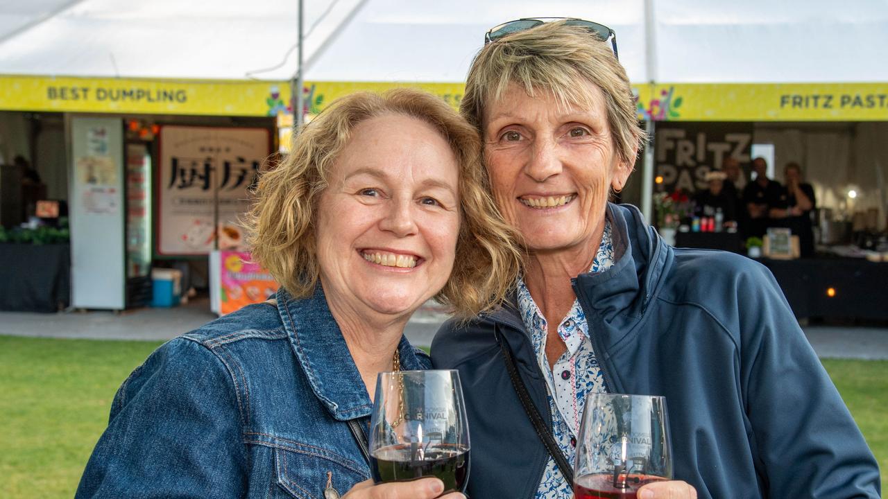 (From left) Lauren Beddoes and Leanne Annetts. Toowoomba Carnival of Flowers Festival of Food and Wine. Friday, September 13, 2024. Picture: Nev Madsen