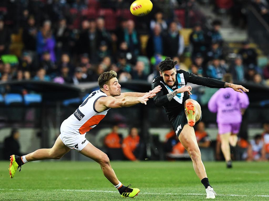 AFL News | Chad Wingard’s Sleeve Help In Hawks’ Win Over North Melbourne