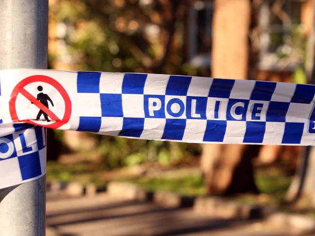 SYDNEY, AUSTRALIA - NewsWire Photos SEPTEMBER 14, 2020: Police officers from South Sydney Police Area Command are pictured on scene at Erskineville Housing Estate where a 57 year old man died following an assault on Swanson Street, Erskineville. A 28 year old man was arrest several hours later and taken to Mascot Police Station. Picture: NCA NewsWire / Nicholas Eagar