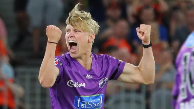 Nathan Ellis is set to be a key bowler for Hobart Hurricanes.