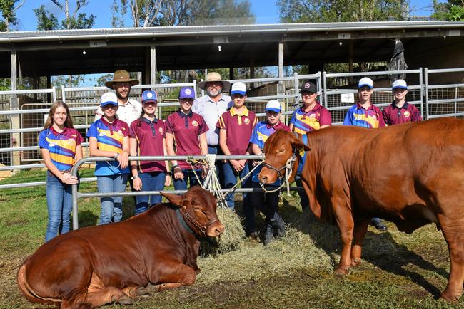 AWARD WINNERS: Interschool Herds Group Award winners from Gympie High were Jessie Mulvena, Kate Hyslop, teacher Jason Easton, Jade Hanson, Sophie Tramacchi, teacher Ian Johnston, Kyle Andreassen, Jack Ward, Shakyra Meredith, Mitchell Window and Kaitlyn Van Doren. Picture: Arthur Gorrie