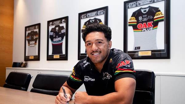 Paul Alamoti signs a new deal with the Panthers