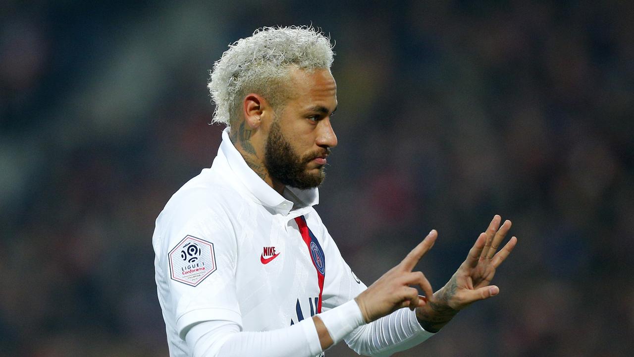 Kobe Bryant’s tragic death made its way onto the football pitch with PSG star and avid basketball fan Neymar paying his respects after scoring a goal.