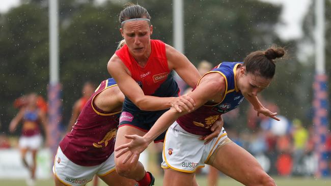 Karen Paxman and Emily Bates battle for the ball on Sunday.