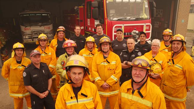 Local CFA and crews from around Victoria are ready to defend Orbost. Picture: David Crosling