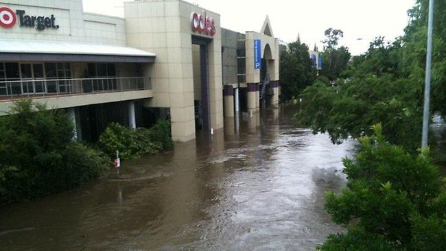 Rescues Underway In Flooded Queanbeyan | Daily Telegraph