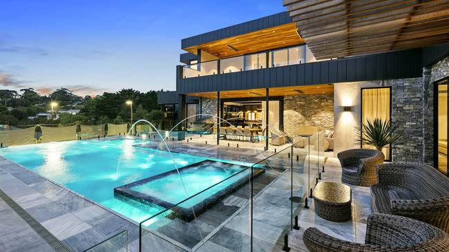 The other property also offered a pool and spa …