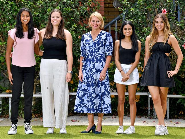 Sanuli Ranatunga, Lucy Bristow, Toni Riordan, Shreya Jayaram,  and Isla Williams St Aidanâs Anglican Girlsâ SchoolFriday December 15, 2023. Picture, John Gass