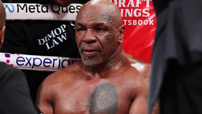 ARLINGTON, TEXAS - NOVEMBER 15: Mike Tyson fights during LIVE On Netflix: Jake Paul vs. Mike Tyson at AT&T Stadium on November 15, 2024 in Arlington, Texas. (Photo by Al Bello/Getty Images for Netflix Ã&#130;Â© 2024)