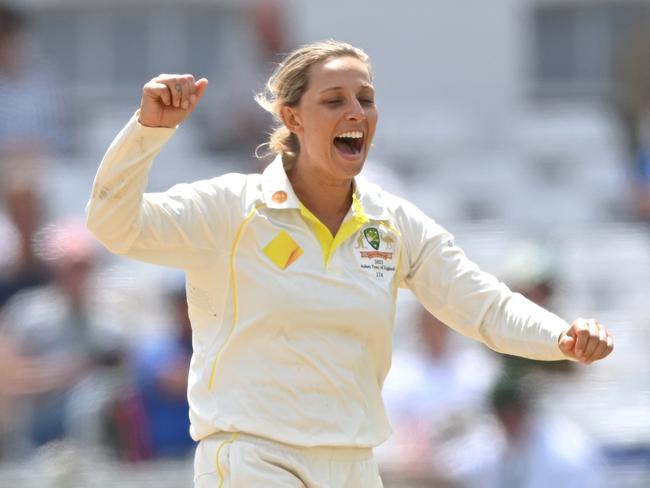 NOTTINGHAM, ENGLAND - JUNE 26: Australia bowler Ashleigh Gardner celebrates the wicket of Lauren Filer during day five of the LV= Insurance Women's Ashes Test match between England and Australia at Trent Bridge on June 26, 2023 in Nottingham, England. (Photo by Stu Forster/Getty Images)