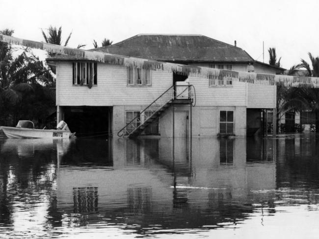 Cyclone Winifred. Ingham.