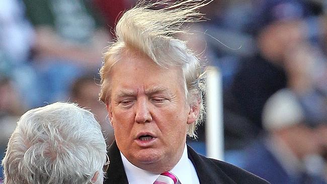 Donald Trump talks with Patriots owner Robert Kraft before the NFL game against the New York Jets at Gillette Stadium.Pictured: Donald Trump and Robert KraftRef: SPL448692  211012  Picture by: Splash NewsSplash News and PicturesLos Angeles: 310-821-2666New York: 212-619-2666London: 870-934-2666photodesk@splashnews.com